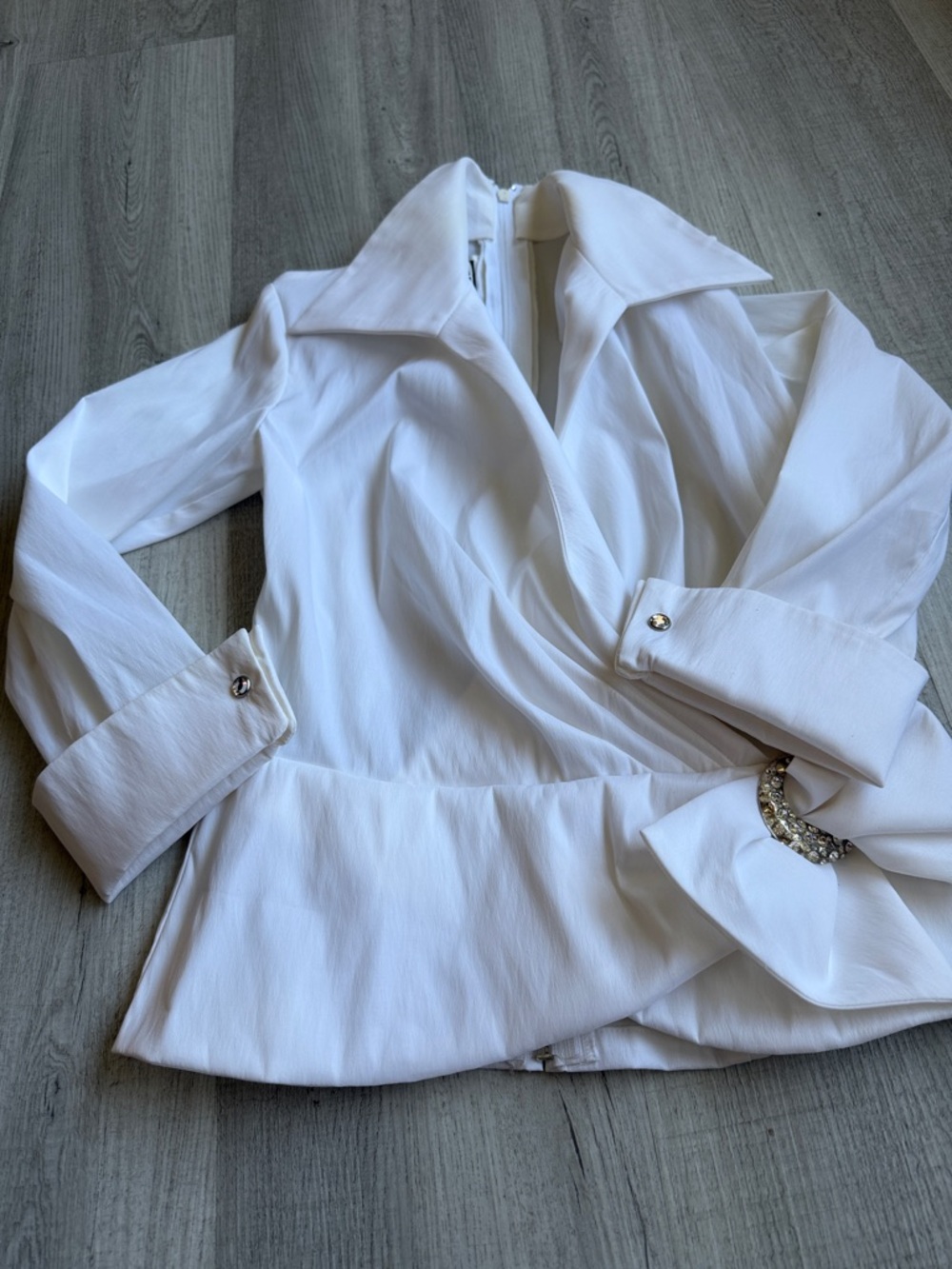 Tadashi Shoji White Garment. CAJA. #. 1 B
